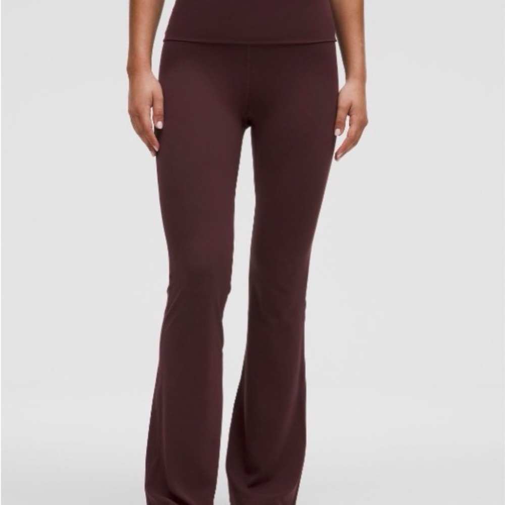 Lululemon groove foldover pant regular length in goodnight plum